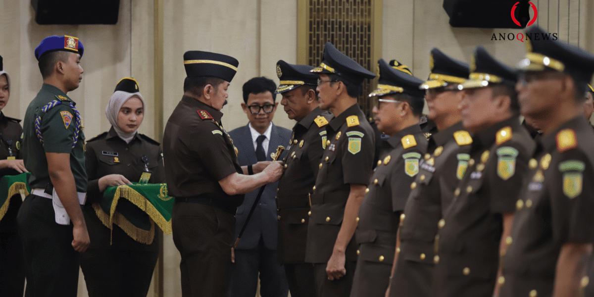 Jaksa Agung Lantik 30 Pejabat Eselon II dan Kepala Kejaksaan Tinggi, Tegaskan Tak Ada Toleransi untuk Pelanggar Disiplin