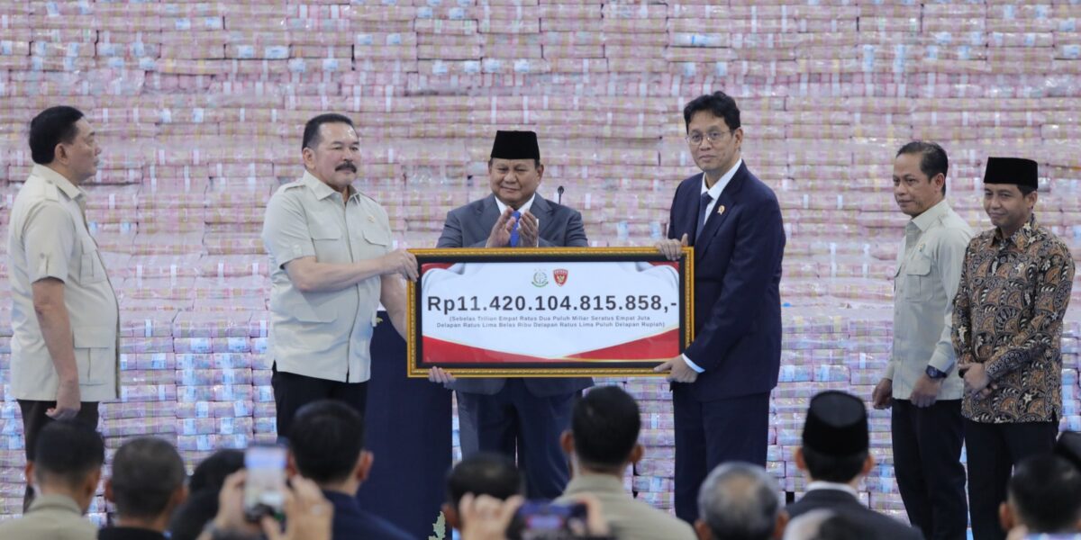 Satgas PKH Serahkan Rp11,4 Triliun, Presiden Prabowo: Bisa Perbaiki 34.000 Sekolah