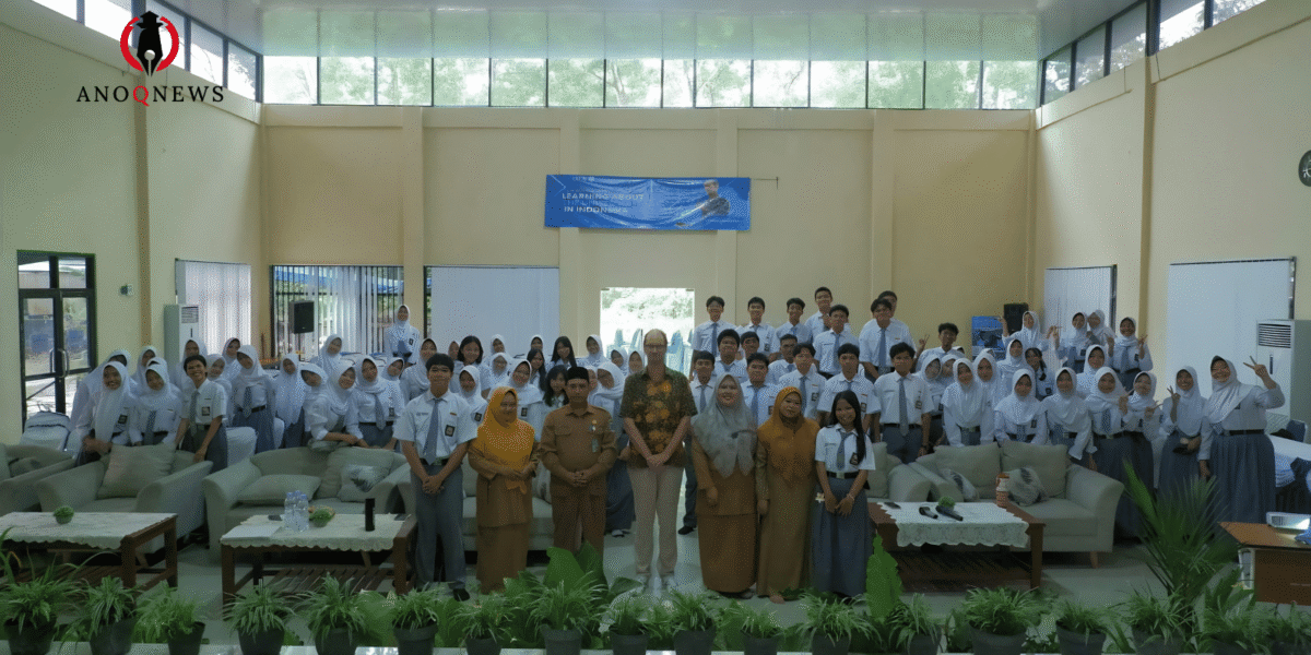 Kunjungan Direktur UNIC PBB ke SMA Negeri 2 Tanjungpandan, Siswa Raih Inspirasi Global