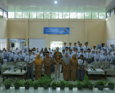 Kunjungan Direktur UNIC PBB ke SMA Negeri 2 Tanjungpandan, Siswa Raih Inspirasi Global