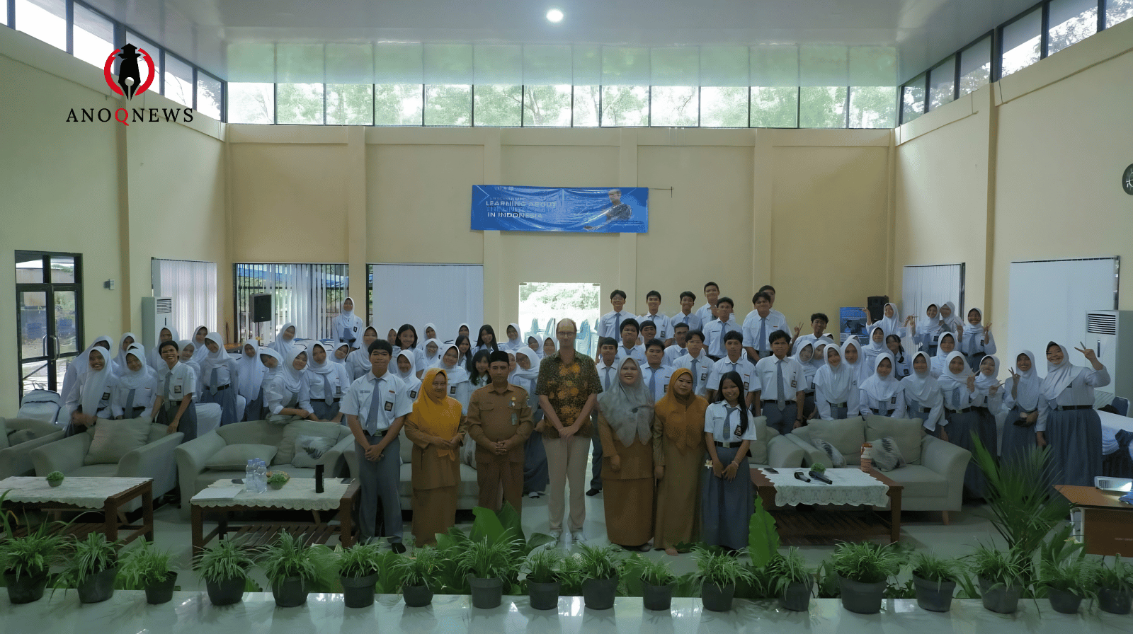 Kunjungan Direktur UNIC PBB ke SMA Negeri 2 Tanjungpandan, Siswa Raih Inspirasi Global