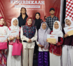 Juara Lomba Baca Puisi Kedai Pak Itam, Bunda Literasi Belitung Beri Pesan Haru
