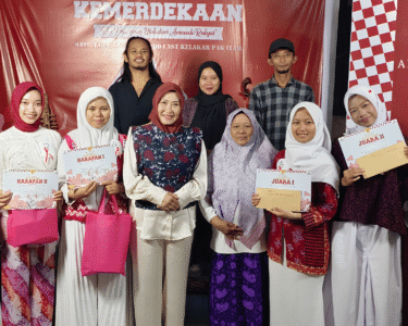 Juara Lomba Baca Puisi Kedai Pak Itam, Bunda Literasi Belitung Beri Pesan Haru